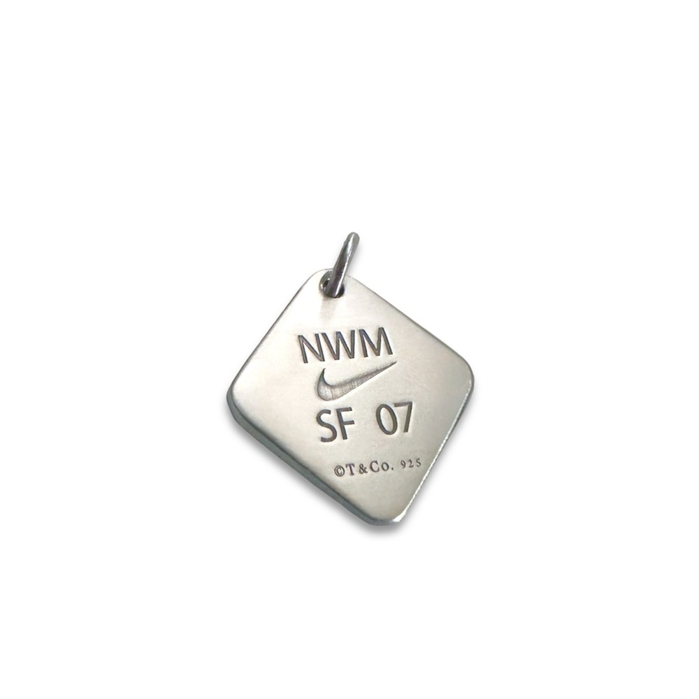 Tiffany & Co. X Nike 925 Sterling Silver San Francisco 07 Marathon Pendant - Picture 2 of 3